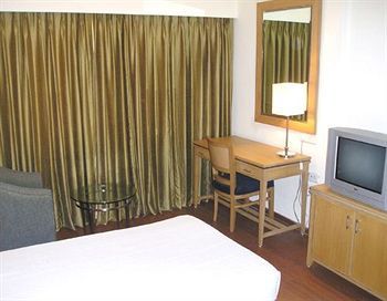 Rukmini Riviera Otel Haydarabad Dış mekan fotoğraf